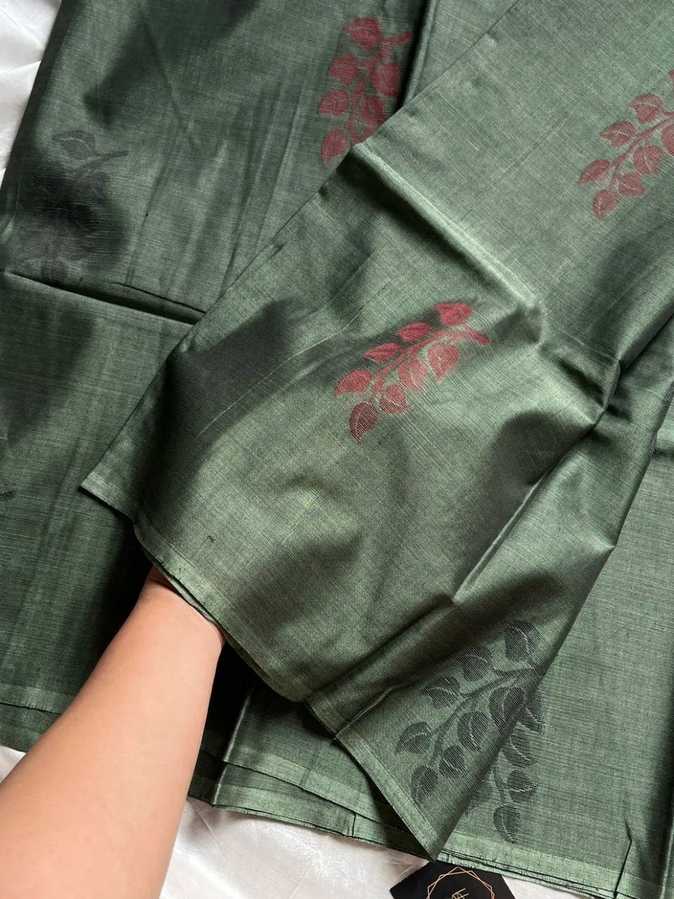 Minimal Edit – Olive Grey 120 Counts Mercerised Kanchi Cotton Sare