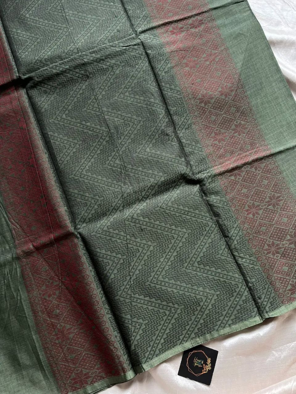 Minimal Edit – Olive Grey 120 Counts Mercerised Kanchi Cotton Sare